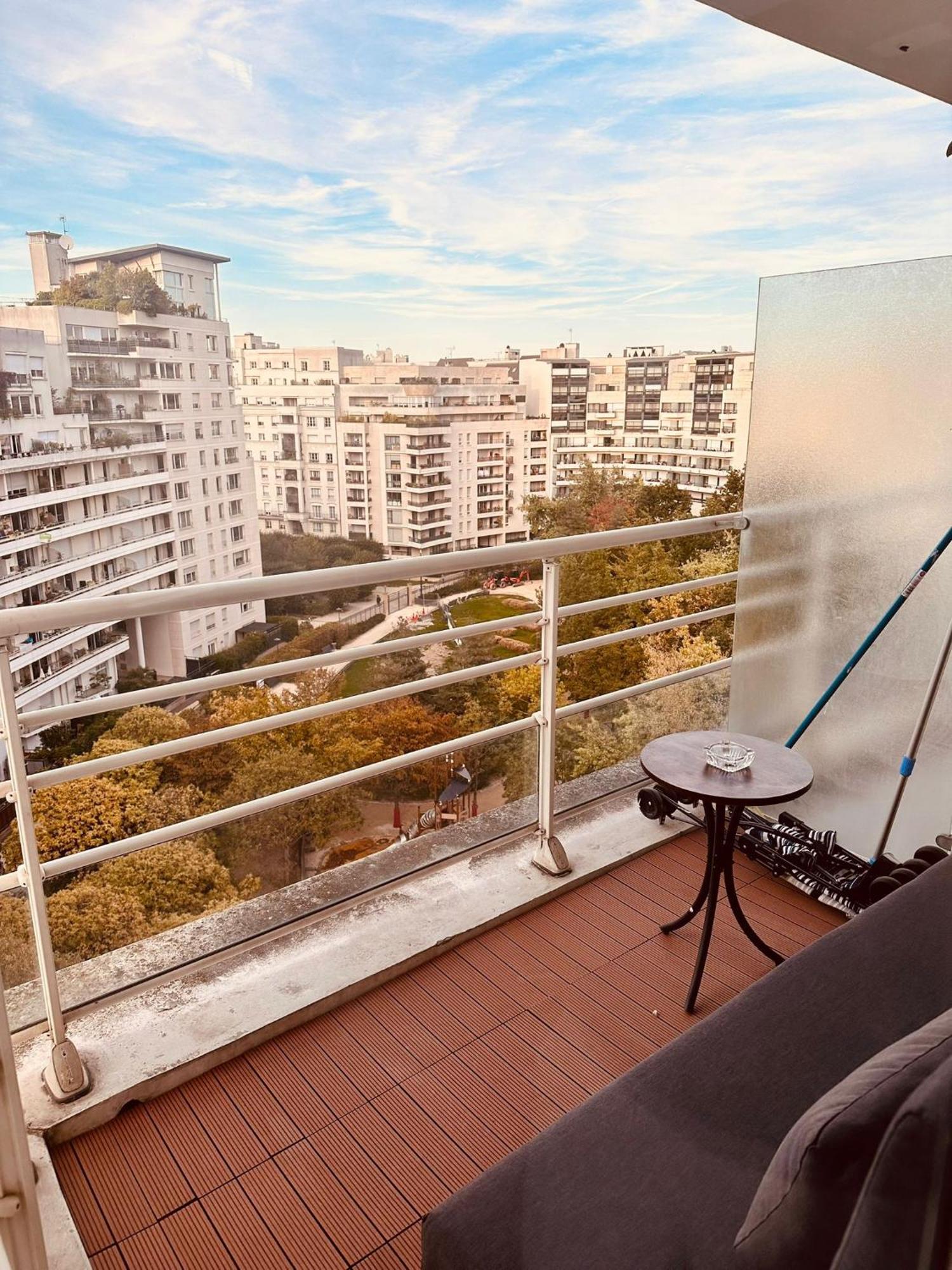Ryan Homes - In Apart Hotel, La Defense Courbevoie Exterior foto